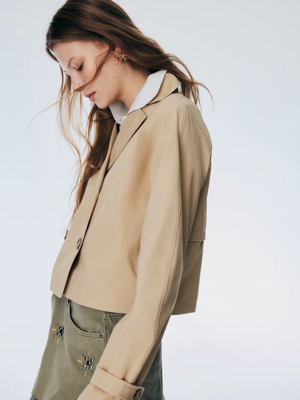 Khaki cropped trench
